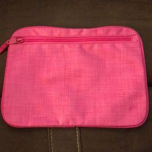 Thirty-one Zipper Pouch (retired)